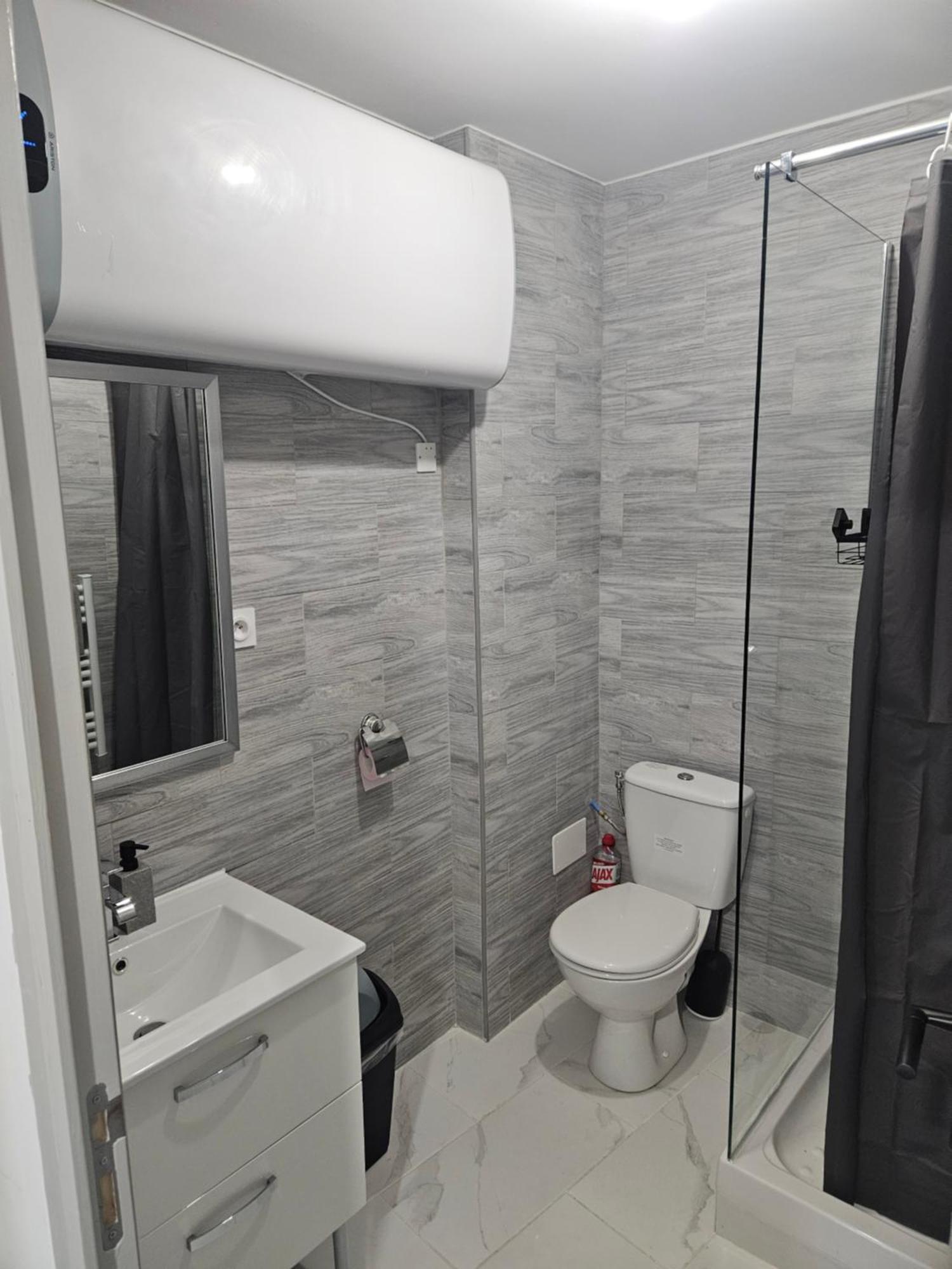 베지에 T2 Moderne, Calme Et Entierement Renove. 아파트 외부 사진